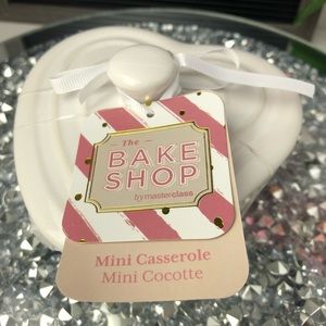 The bake shop by masterclass heart shaped mini casserole dish NWT